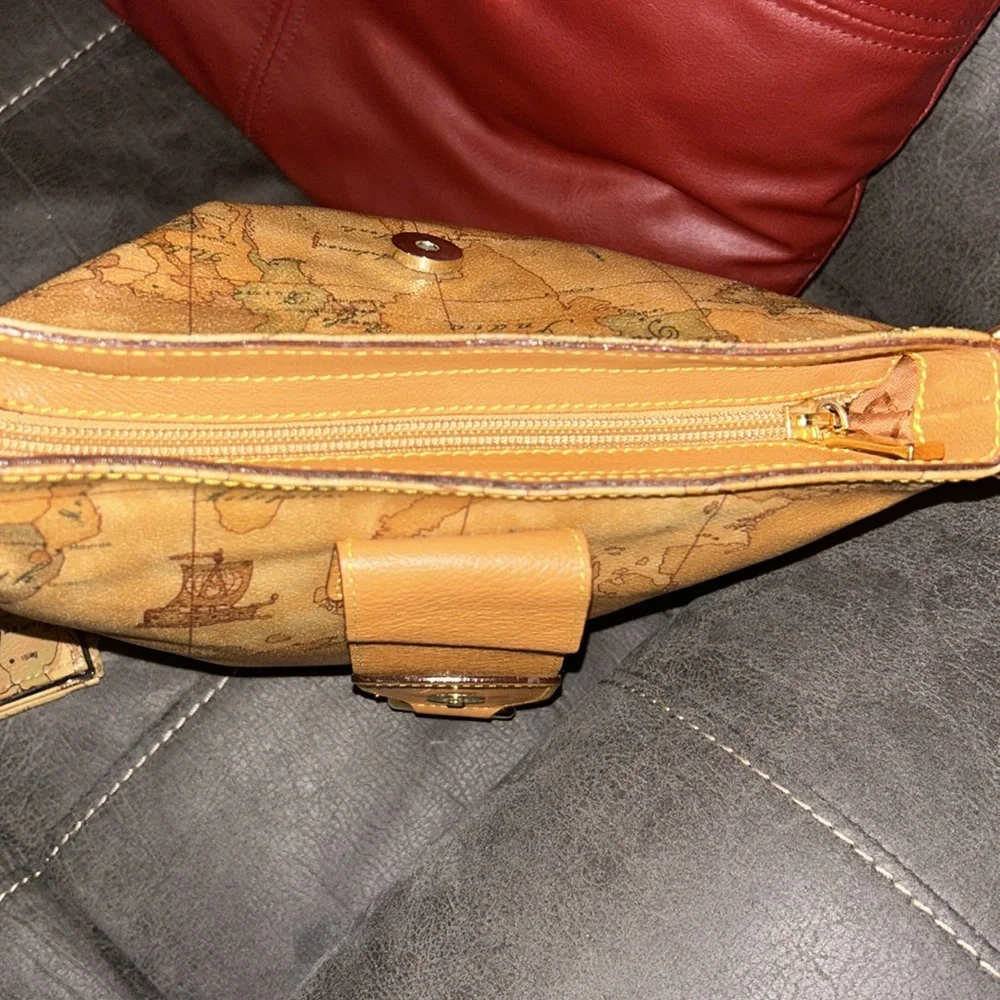 Alviero Martini 1A Classe Geo World Map Shoulder Bag Purse Coated Canvas Leather - Picture 9 of 16